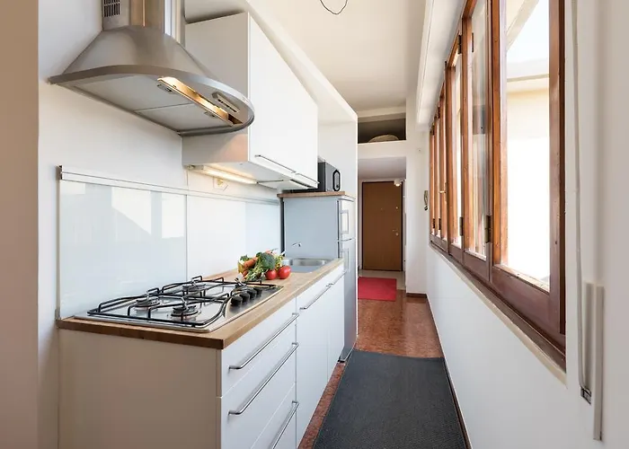 Roommo Lungarno 公寓 *